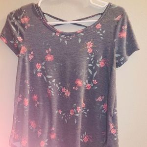 so open back flowy floral t-shirt